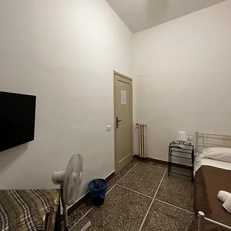 Nocleg ze śniadaniem Gare 2 *